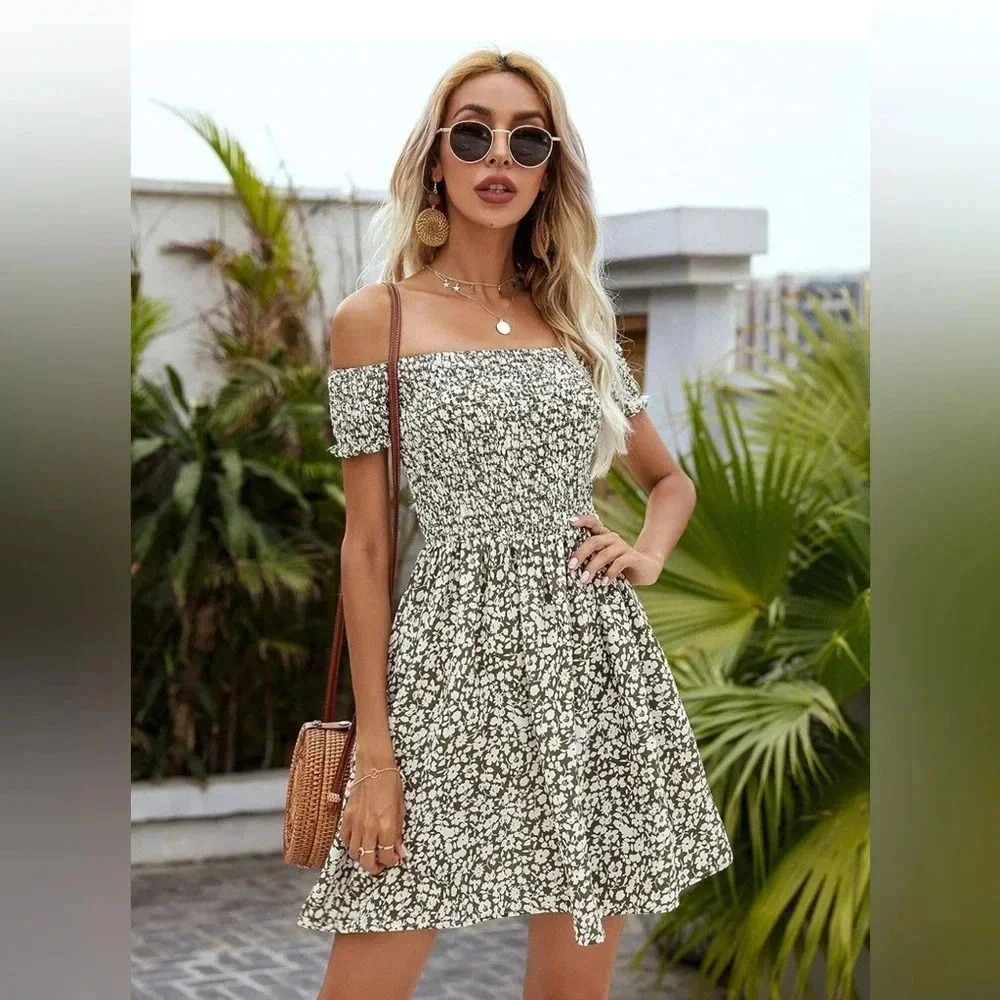 Romwe Women's Floral Print Off Shoulder Trumpet Sleeve Dress Sz S - Picture 3 of 9